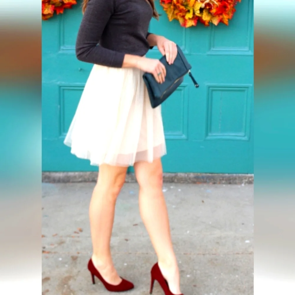 LC Lauren Conrad Slip-on Pumps, Size:9M, Color: Burgundy